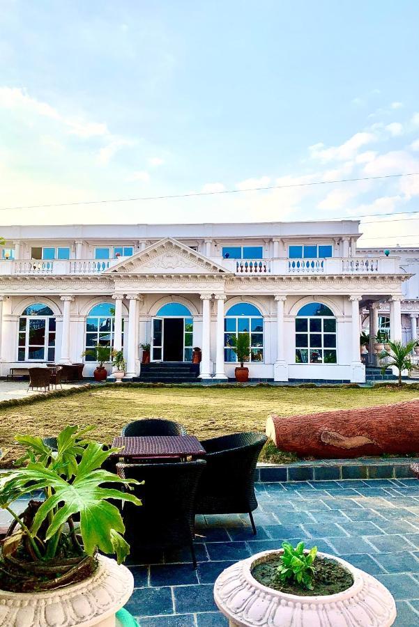 Dream Palace Resort Kathmandu Ngoại thất bức ảnh