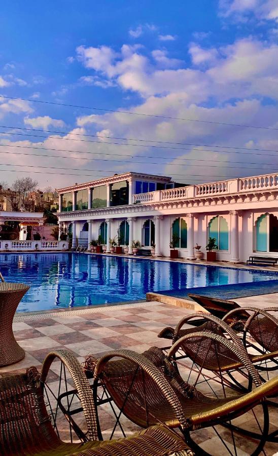 Dream Palace Resort Kathmandu Ngoại thất bức ảnh